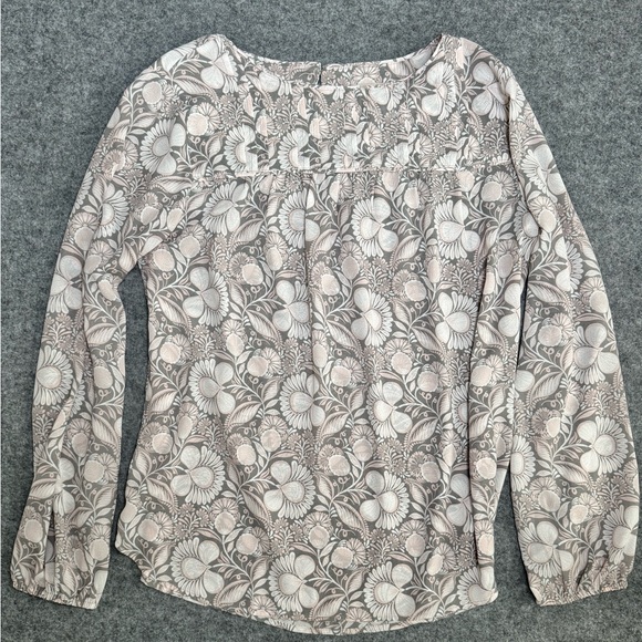 LOFT Tops - LOFT Women’s Small Cream and Gray Floral Blouse